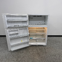 GE Household Refrigerator/Freezer Combo image 2